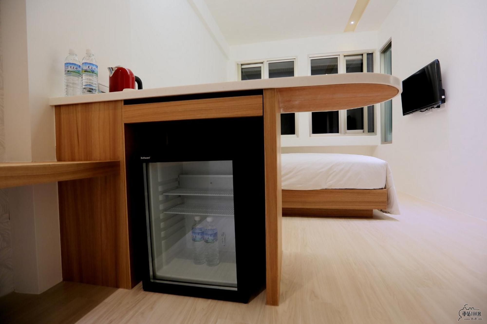 車站100M民宿丨電梯附停車場 Hualien Habitación foto